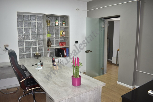 Ambient zyre me qira ne rrugen Myslym Shyri ne Tirane